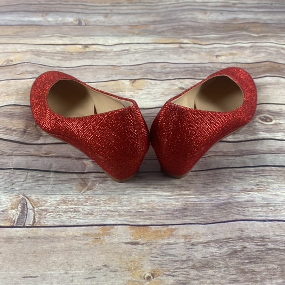 7 ruby red slip-on pumps by Lena Luisa NWOT - Picture 2 of 3